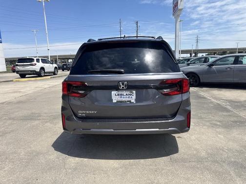 Modern Steel Metallic 2026 Honda Odyssey EX-L