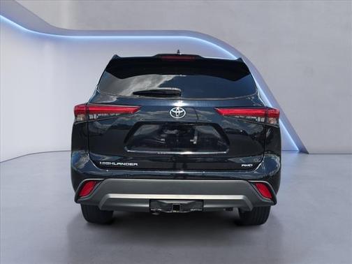 2020 Toyota Highlander L