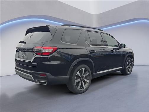 2024 Honda Pilot Touring 8-Passenger