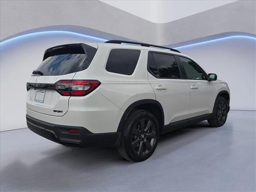 Platinum White Pearl 2026 Honda Pilot Sport