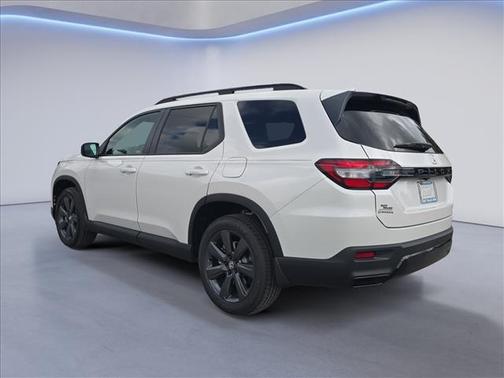 Platinum White Pearl 2026 Honda Pilot Sport