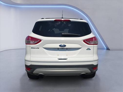 Oxford White 2016 Ford Escape SE