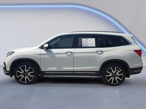 Platinum White Pearl 2022 Honda Pilot Touring 8-Passenger