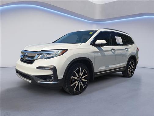 Platinum White Pearl 2022 Honda Pilot Touring 8-Passenger