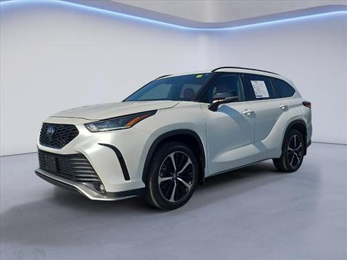 2022 Toyota Highlander XSE