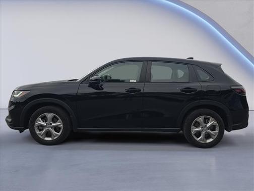 Crystal Black Pearl 2025 Honda HR-V LX