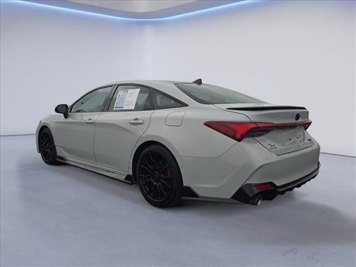 Ice Edge/Midnight Black Metallic 2021 Toyota Avalon TRD