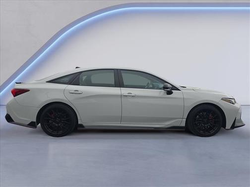 Ice Edge/Midnight Black Metallic 2021 Toyota Avalon TRD