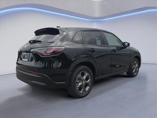 Crystal Black Pearl 2027 Honda HR-V LX