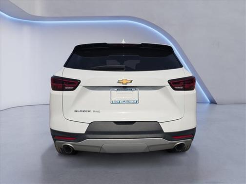 Summit White 2025 Chevrolet Blazer 2LT