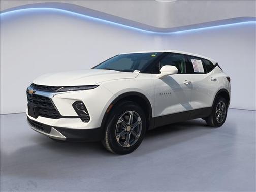 Summit White 2025 Chevrolet Blazer 2LT