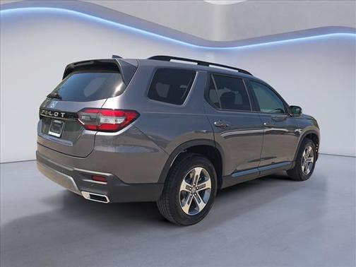 Modern Steel Metallic 2026 Honda Pilot EX-L