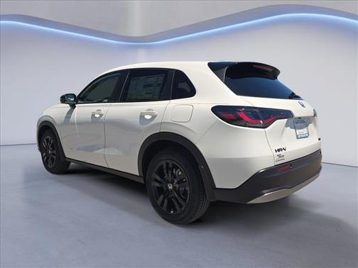Platinum White Pearl 2027 Honda HR-V Sport