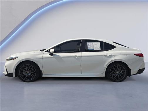 Ice Cap 2026 Toyota Camry SE