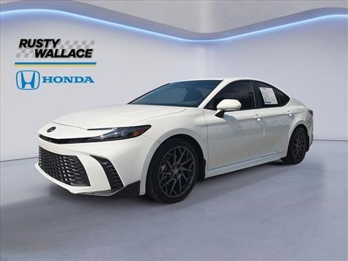 Ice Cap 2026 Toyota Camry SE