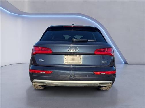 2018 Audi Q5 2.0T Prestige