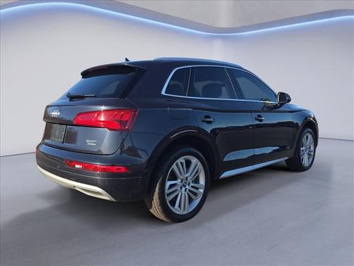 2018 Audi Q5 2.0T Prestige