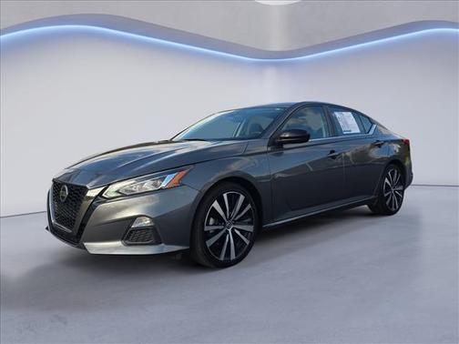 2022 Nissan Altima SR FWD