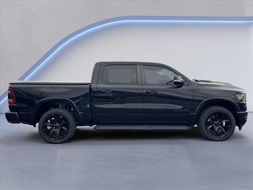 Diamond Black Crystal Pearlcoat 2022 RAM 1500 Laramie