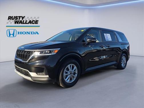 2023 Kia Carnival LX