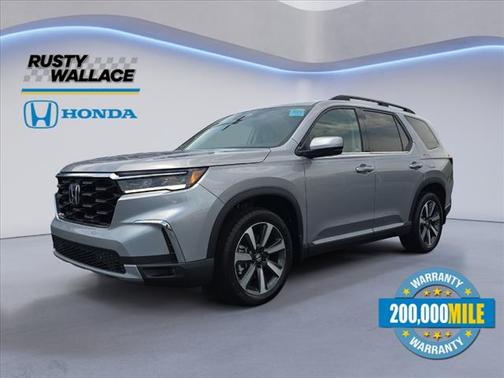 2025 Honda Pilot Touring 8-Passenger