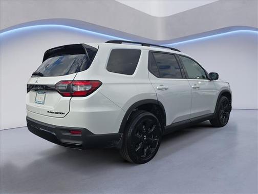 Platinum White Pearl 2026 Honda Pilot Black Edition