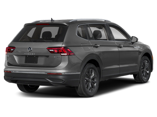 Platinum Gray Metallic 2024 Volkswagen Tiguan 2.0T SE