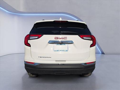 Summit White 2024 GMC Terrain SLT