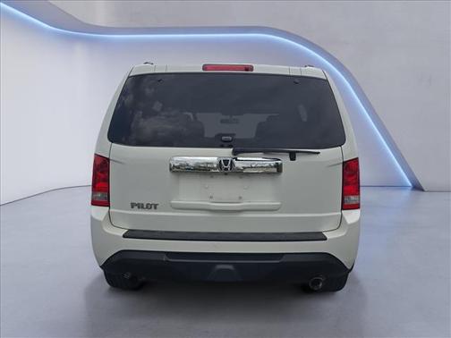 White Diamond Pearl 2015 Honda Pilot EX-L