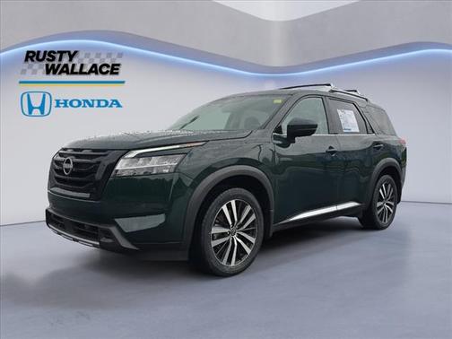 2024 Nissan Pathfinder Platinum FWD