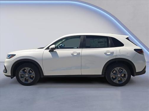 Platinum White Pearl 2027 Honda HR-V LX