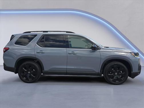 Sonic Gray Pearl 2026 Honda Pilot Black Edition