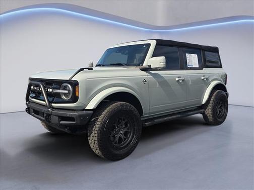 Cactus Gray 2022 Ford Bronco Outer Banks