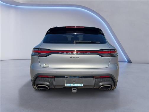 Dolomite Silver Metallic 2024 Porsche Macan Macan