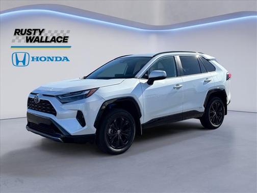 2024 Toyota RAV4 Hybrid SE