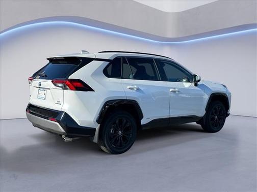 2024 Toyota RAV4 Hybrid SE
