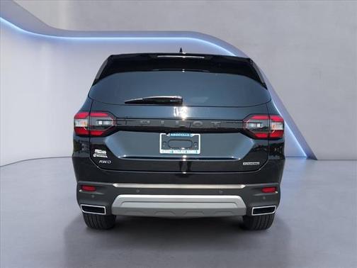 2025 Honda Pilot Touring 8-Passenger