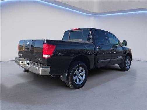 2011 Nissan Titan SV