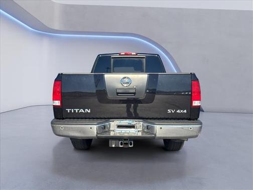 2011 Nissan Titan SV