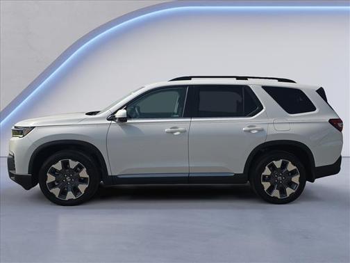 Platinum White Pearl 2026 Honda Pilot Elite