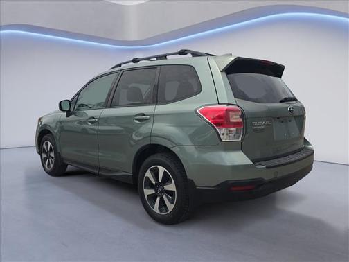 Jasmine Green Metallic 2018 Subaru Forester 2.5i Premium