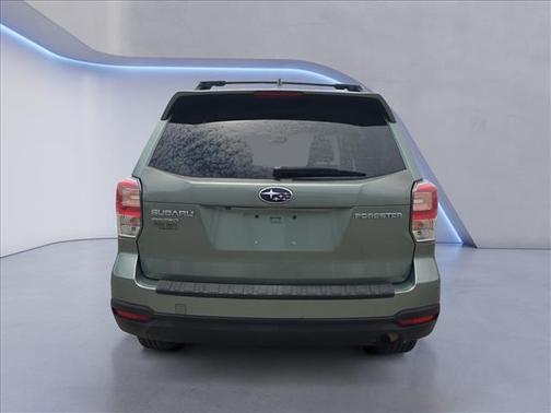 Jasmine Green Metallic 2018 Subaru Forester 2.5i Premium