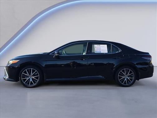 2024 Toyota Camry Hybrid XLE