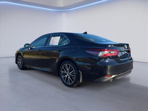 2024 Toyota Camry Hybrid XLE