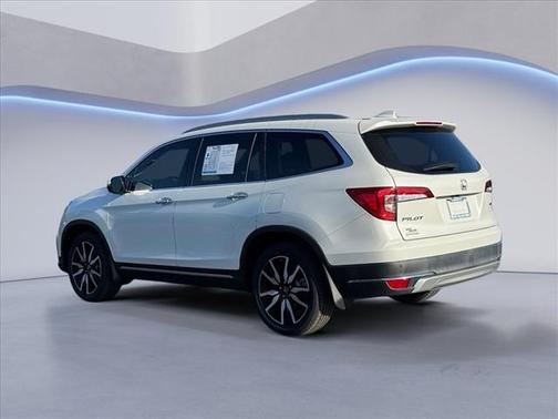 2022 Honda Pilot Touring 8-Passenger
