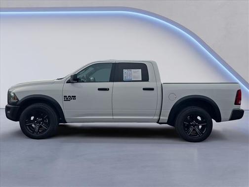 2024 RAM 1500 Classic Warlock Crew Cab 4x2 5'7' Box