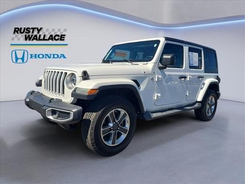 Bright White Clearcoat 2018 Jeep Wrangler Unlimited Sahara