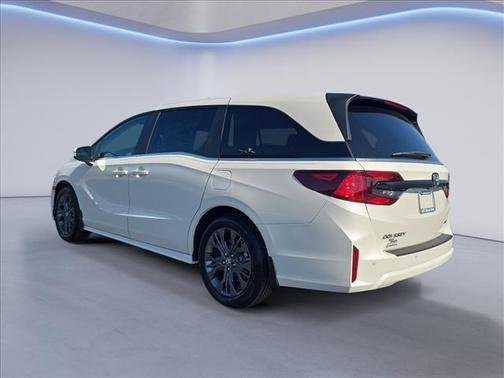 Platinum White Pearl 2026 Honda Odyssey Touring