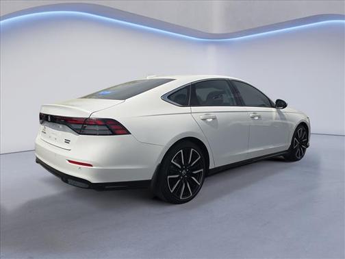 Platinum White Pearl 2023 Honda Accord Hybrid Touring