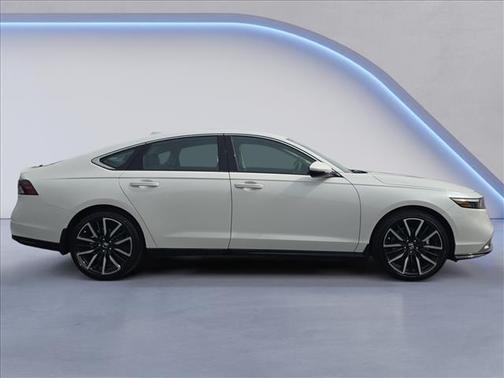 Platinum White Pearl 2026 Honda Accord Hybrid Touring